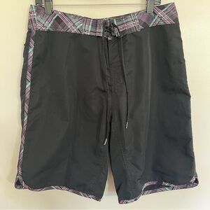 Men’s Reef‎ Stryker Black With Purple Plaid Swim Trunks Board Shorts Size 33